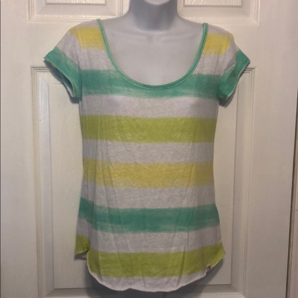 Gilly Hicks sport top
